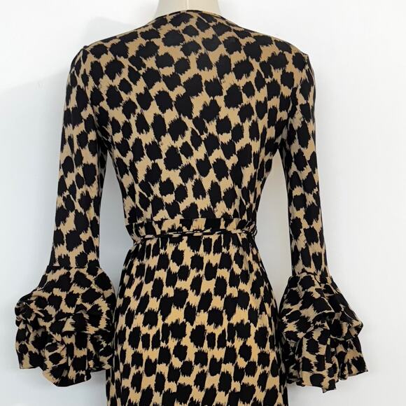 Diane Von Furstenberg Silk Wrap Maxi Dress Puff Sleeve Leopard Print Size 8 - Picture 8 of 13